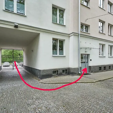 Top Ten Plac Wilsona Apartment